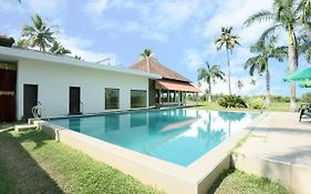 Manor Backwater Resort Kumarakom 3*